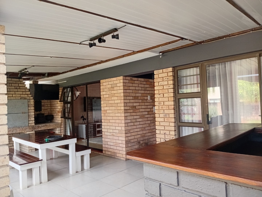 4 Bedroom Property for Sale in Gonubie Eastern Cape